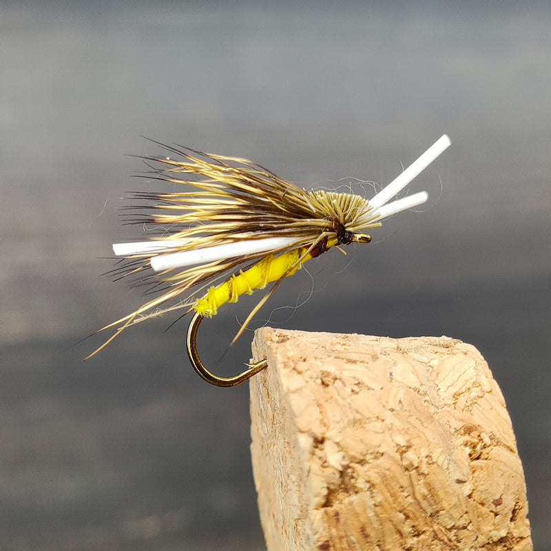 Dry Floating Hackle Fly with Silicone Legs for Trout and Tarpon Fishing Fishing Lures